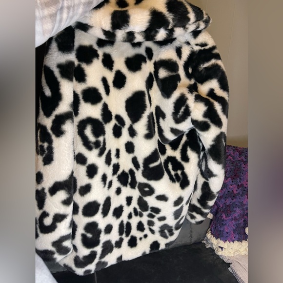 Gianni Bini Coat Size Small - Picture 3 of 5